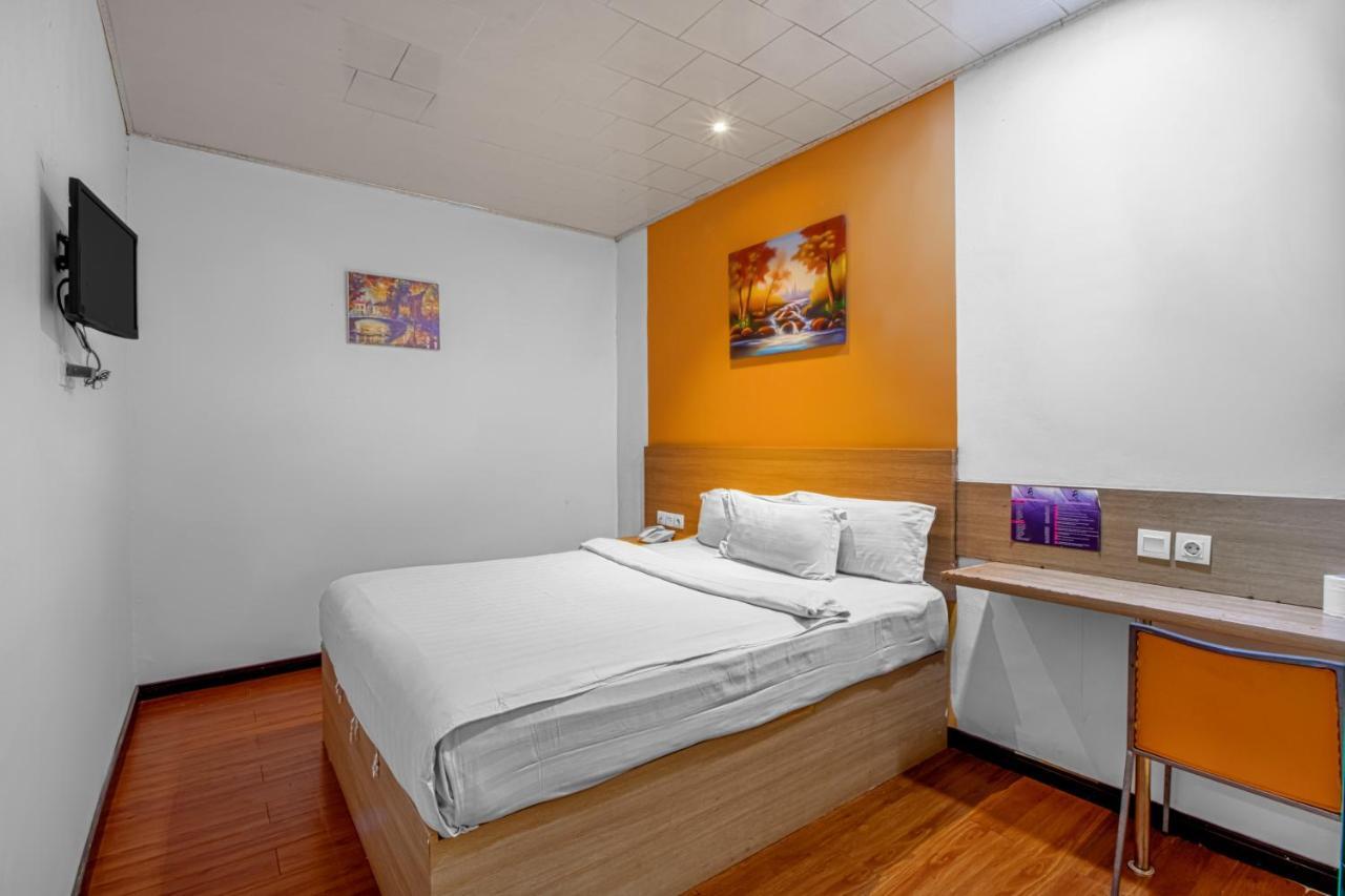 Suba Hotel Jakarta Bagian luar foto